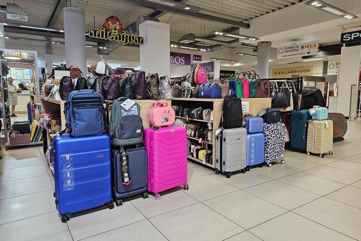 Ultra M TC BN BOS - unutrašnjost prodavnice